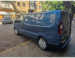 NISSAN NV300